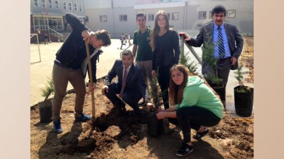 Hopa Nuri Vatan Anadolu Lisesi Ağaçlandırma Faaliyetleri