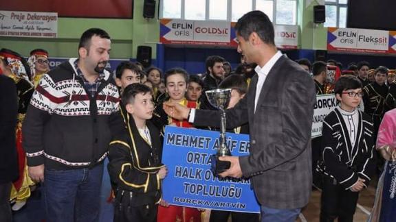 Mehmet Akif Ersoy Halk Oyunları Yarışmasında İl İkincisi 