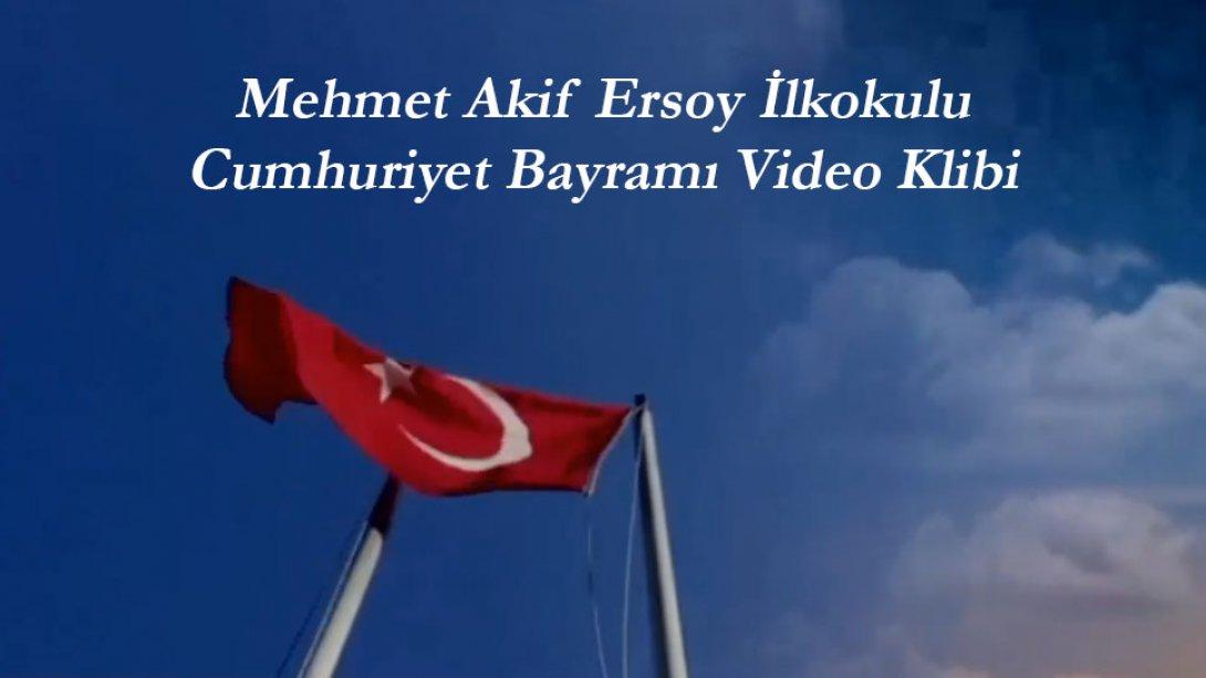 Mehmet Akif Ersoy İlkokulunun Hazırladığı Video Klip Büyük Beğeni Aldı