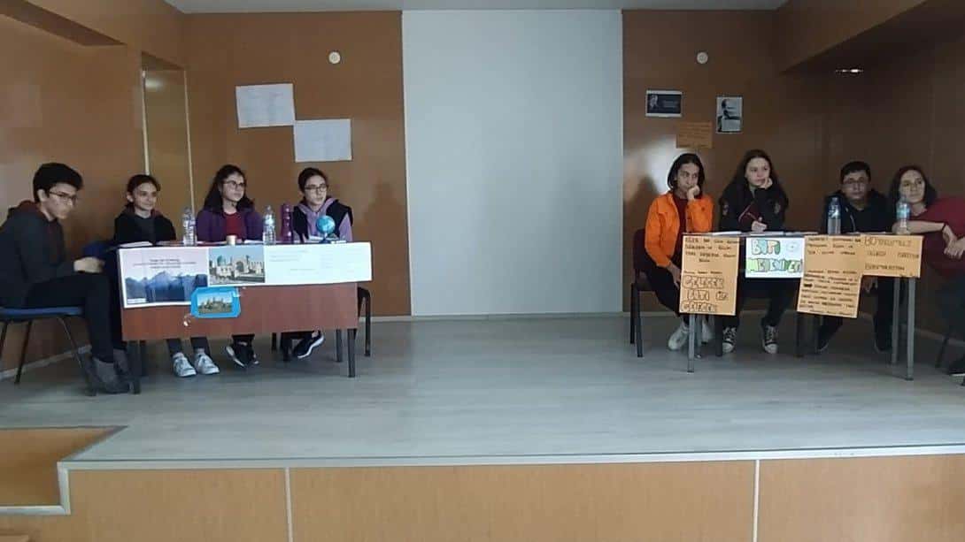 Yavuz Selim Ortaokulu'nda Münazara Yarışması Gerçekleştirildi