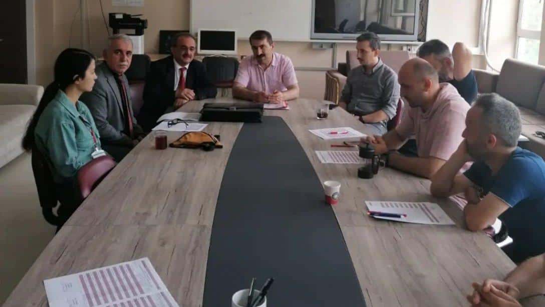 İl Milli Eğitim Müdürü Sayın Fahri Acar Hopa'da SRC sınavında ziyarette bulundu
