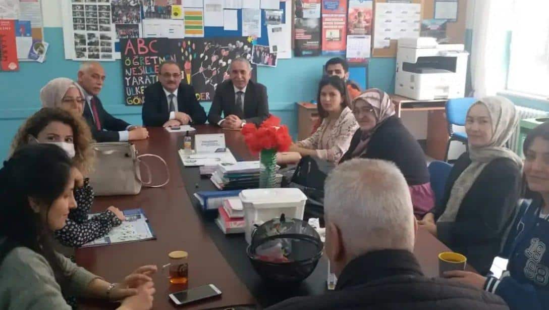 Karadeniz Ortaokulu Öğretmen ve 8.Sınıf Velileri Toplantısı