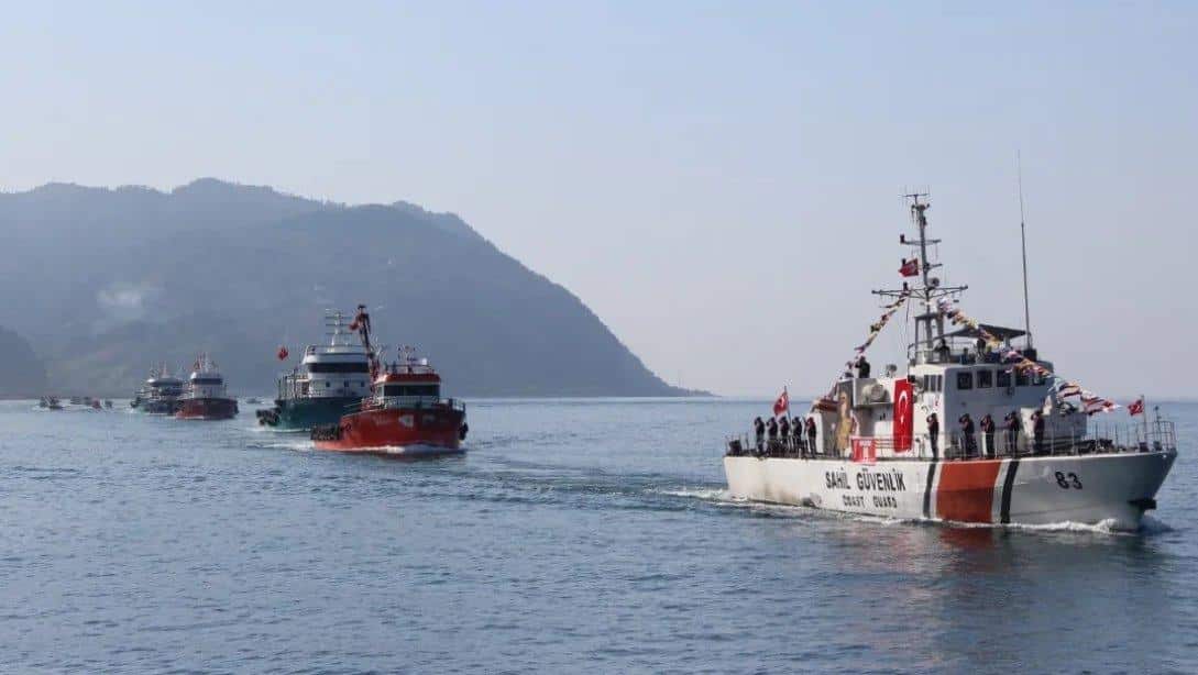 100. Yıl Kutlamaları Gezi ve Balıkçı Teknesi Korteji