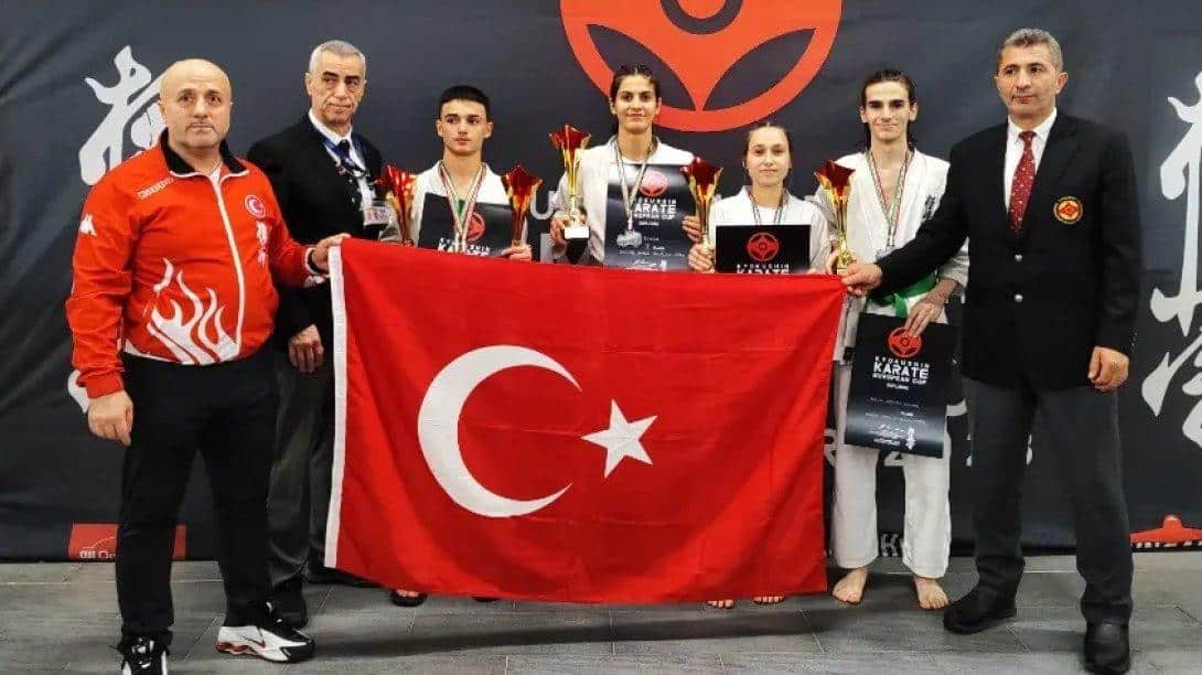 Öğrencilerimizin Kyokushın Karate Avrupa Şampiyonası Başarısı