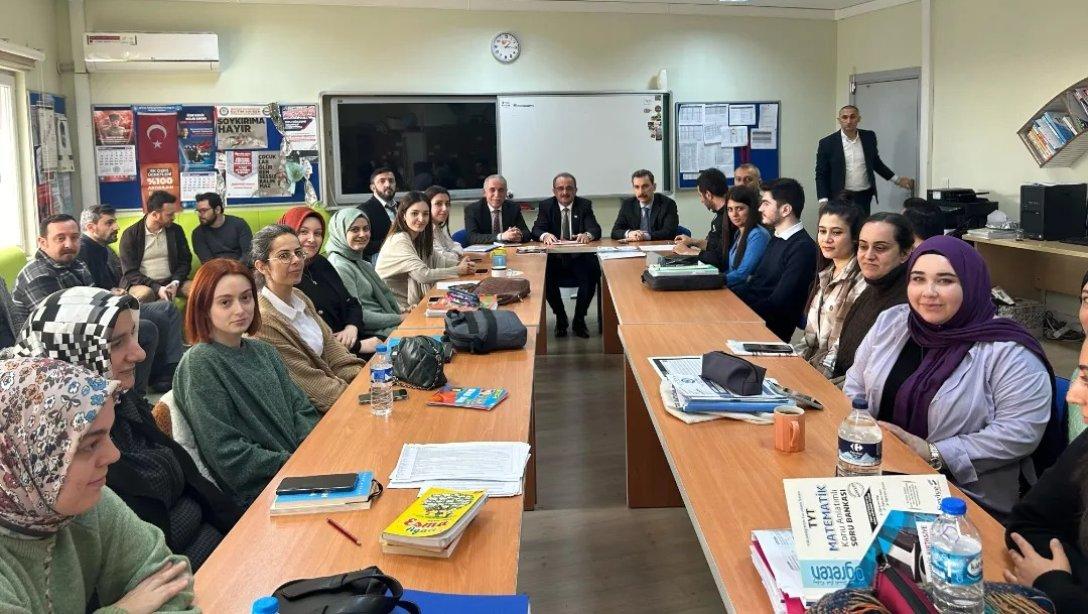 Hopa Anadolu İmam Hatip Lisesi Fen ve Sosyal Bilimler Proje Okulunda Öğretmenler Odası Buluşması