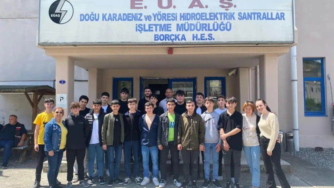 15 Temmuz Şehitleri Mesleki ve Teknik Anadolu Lisesi'nin Borçka Hidroelektrik Santrali Ziyareti 